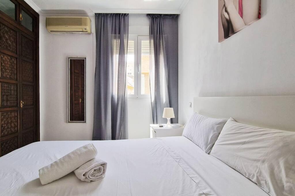 Luminoso Apartamento Centro Triana Apartment Seville Exterior photo